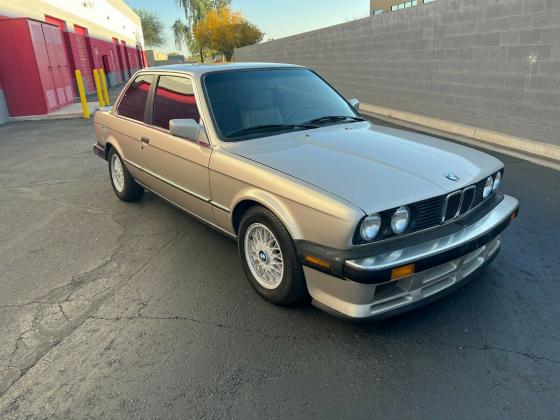 1997 BMW 325is