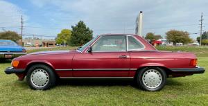 1989 Mercedes 560Sl 1 Family Owned