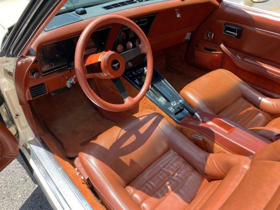 1981 Chevrolet Corvette $8.000